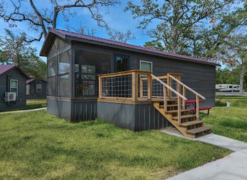 texas/college-station/attraction/great-escapes-rv-resorts-bryan-college-station