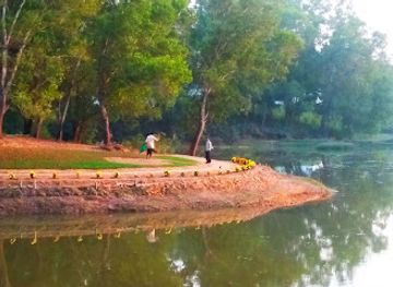 india/agartala/attraction/tripura-university-lake
