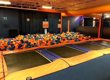 maryland/gaithersburg/attraction/sky-zone-trampoline-park