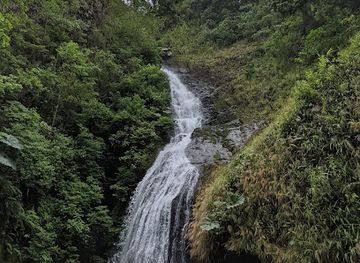 costa-rica/central-valley/attraction/cinchona-waterfall-trails