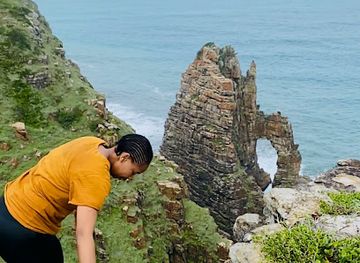 south-africa/wild-coast/attraction/cathedral-rock