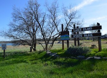 montana/billings/attraction/lake-elmo-state-park