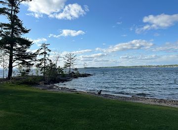 vermont/lake-champlain/attraction/oakledge-park-forever-young-treehouse