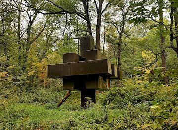 canada/golden-horseshoe/attraction/november-s-pyramid