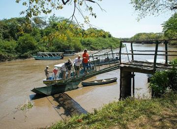 costa-rica/tamarindo/attraction/alan-on-the-beach