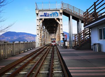 south-korea/yeongnam-region/attraction/gimhae-nakdong-river-rail-park
