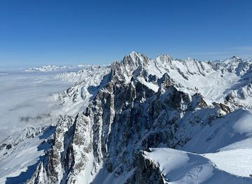 france/chamonix/attraction/aiguille-du-midi-parapente
