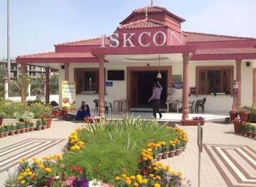 india/delhi/attraction/iskcon-temple-dwarka-delhi