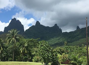 french-polynesia/society-islands/attraction/eglise-de-la-sainte-famille