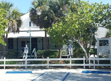 florida/sanibel-island/attraction/big-arts-sanibel