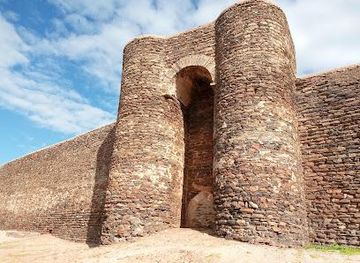 spain/badajoz/attraction/castle-of-veiros