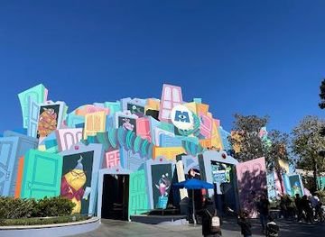 california/long-beach/attraction/monsters-inc-mike-sulley-to-the-rescue