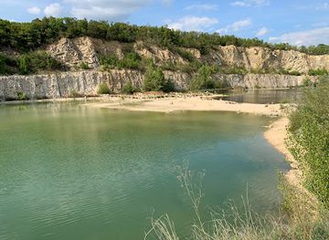 czechia/palava/attraction/janicuv-vrch-quarry