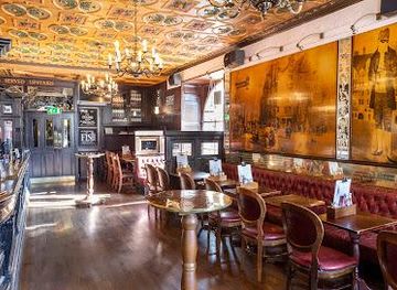 united-kingdom/edinburgh/attraction/deacon-brodies-tavern