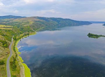 romania/cheile-nerei-national-park/attraction/balta-nera-dunare