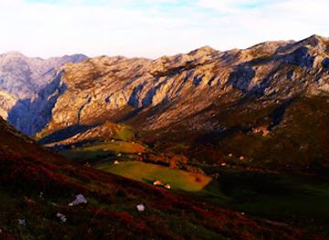 spain/picos-de-europa/attraction/pena-castil-2444-m