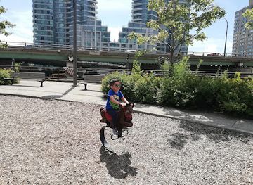 canada/greater-toronto-area/attraction/roundhouse-park