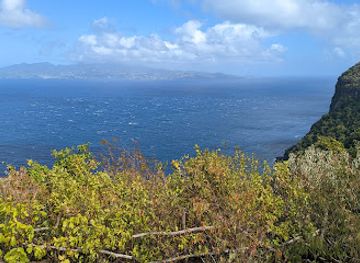 saint-vincent-and-the-grenadines/tobago-cays-marine-park/attraction/spring-view-park