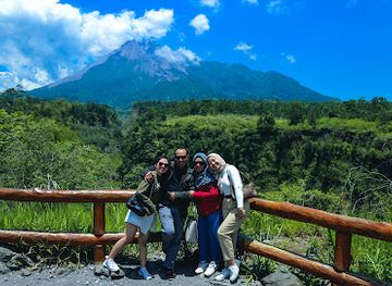 indonesia/java/attraction/lava-tour-merapi-official-basecamp-pusat