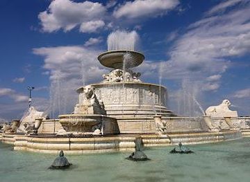 michigan/detroit/attraction/james-scott-memorial-fountain