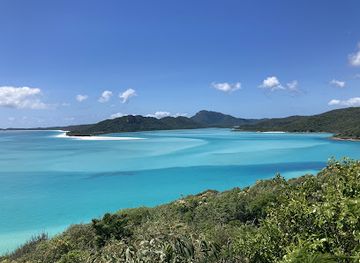 australia/airlie-beach/attraction/aqua5-island-safari-whitsundays