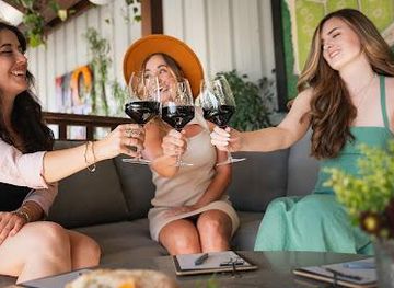 california/pismo-beach/attraction/onx-wines-tasting-room-winery