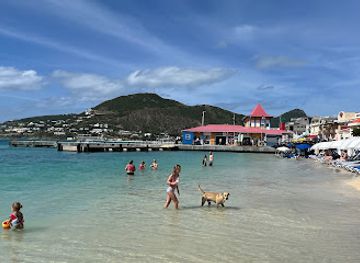 sint-maarten/philipsburg/attraction/big-bastaard-s-beach-bar