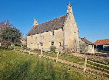 united-kingdom/east-midlands/attraction/national-trust-woolsthorpe-manor