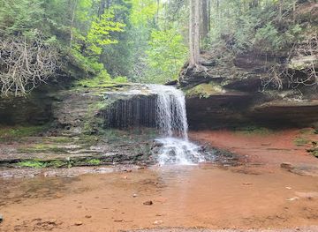 wisconsin/apostle-islands/attraction/lost-creek-falls