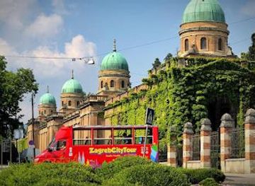 croatia/zagreb/attraction/hop-on-hop-off-zagreb-city-tour