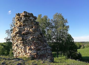 estonia/võru/attraction/kirumpaa-piiskopilinnuse-varemed-14-15saj