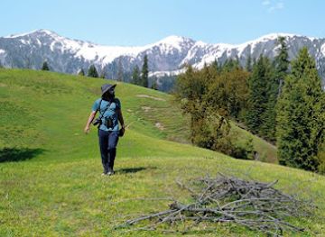 india/kashmir-valley/attraction/warnow-lolab