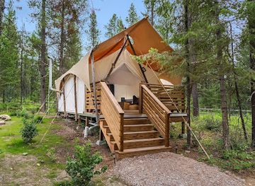 montana/the-glacier-country/attraction/under-canvas-glacier