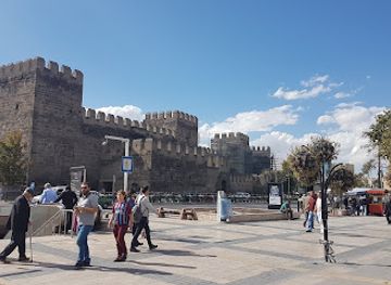 turkiye/troad/attraction/kayseri-castle