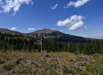 oregon/wallowa-lake/attraction/mccully-trailhead