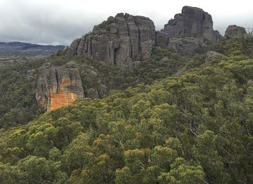 australia/the-grampians/attraction/chimney-pots