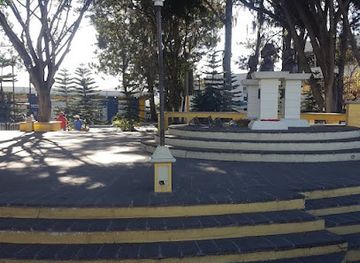 dominican-republic/constanza/attraction/plazoleta-de-los-heroes-los-3-padres-de-la-patria