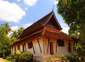 laos/luang-prabang-province/attraction/wat-pak-khan-khammungkhun