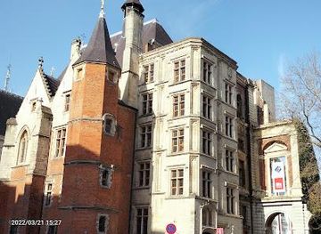 belgium/kortrijk/attraction/palais-rihour