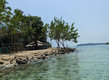 india/andaman-and-nicobar-islands/attraction/sea-walk-point