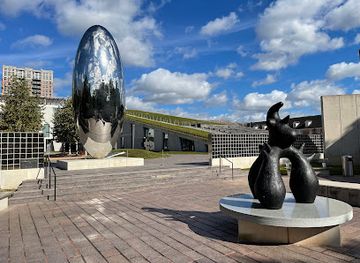 texas/houston/attraction/cullen-sculpture-garden