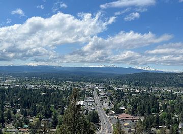 oregon/bend/attraction/pilot-butte-state-scenic-viewpoint