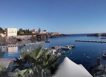 italy/taormina/attraction/piazza-mancini-battaglia