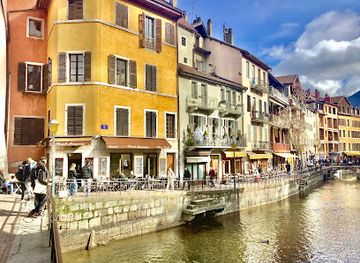 france/annecy/attraction/porte-notre-dame