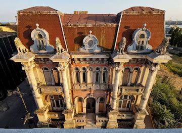 romania/constanta/attraction/house-with-lions