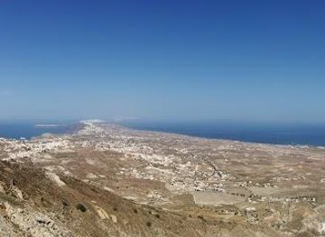 greece/santorini/attraction/moni-profitou-iliou