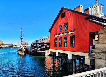 Boston Tea Party Ships & Museum