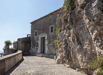 italy/catania/attraction/chiesa-madonna-della-rocca