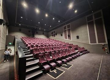 south-korea/suwon/attraction/lotte-cinema-world-tower