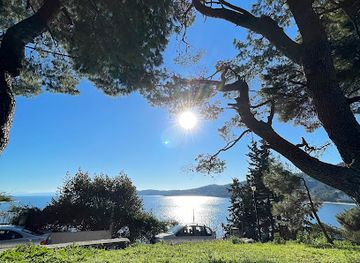 greece/skiathos/attraction/pefkakia